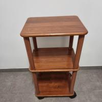 CARRELLO PORTA TUTTO in legno. 