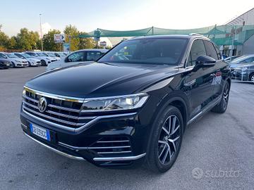 Volkswagen Touareg 3.0 V6 PELLE PACK LUCI SOSPENSI