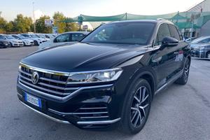 Volkswagen Touareg 3.0 V6 PELLE PACK LUCI SOSPENSI