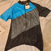 maglia da ciclista nuova