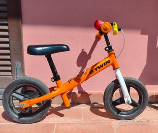 Bicicletta senza pedali