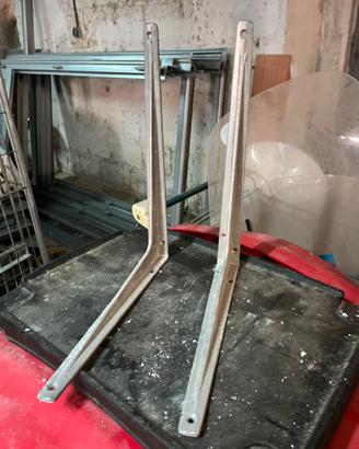 Staffe di alluminio
