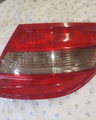 FANALE POSTERIORE DESTRO MERCEDES C200 W204 ORIGIN