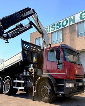 IVECO EUROCARGO 180E28 Camion/ Ribal/ Gru