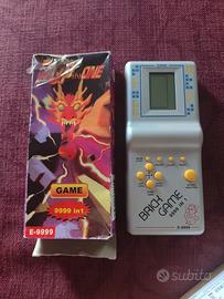 Brick Game 9999 in 1 – Console portatile vintage a