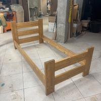 Letto in legno (artigianato)