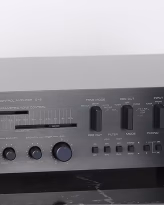Preamplificatore YAMAHA C6