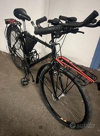 Bicicletta  da viaggio robusta