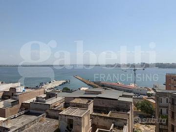 Taranto via orsini panoramico 3 vani