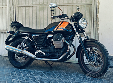 Guzzi V7II SPECIAL 2015