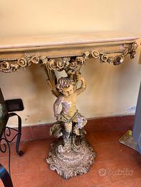 Tavolino porta oggetti vintage con marmo e putto