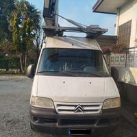 Furgone attrezzato per ambulanti