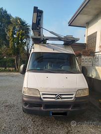 Furgone attrezzato per ambulanti