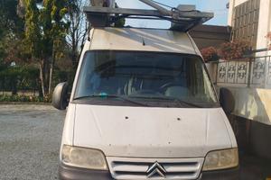 Furgone attrezzato per ambulanti