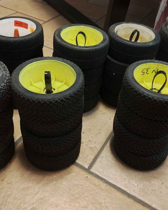 GOMME GRP BUGGY 1/8