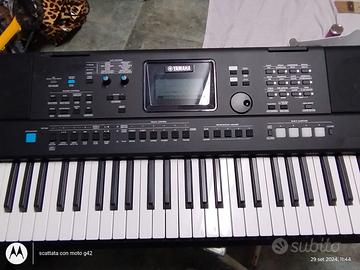 tastiera elettronica Yamaha PSR-E473