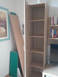 Mobilia soggiorno legno chiaro usata come nuova