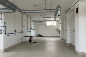 laboratorio ampia metratura