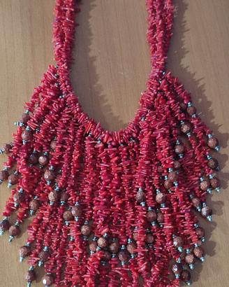 Collana artigianale in pasta di corallo 