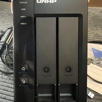 NAS QNAP USB-C TR-002 con 2 dischi da 3tb - NUOVO!