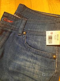 jeans levis