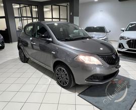 Lancia Ypsilon 1.0 FireFly 5 porte S&S Hybrid Oro 