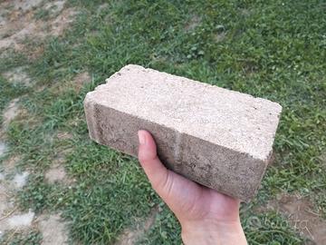 Mattoni in pietra e ghiaia