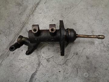 POMPA FRIZIONE SUL CAMBIO TROOPER 3.0D DT 2000