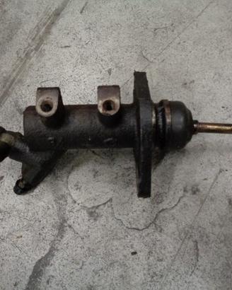 POMPA FRIZIONE SUL CAMBIO TROOPER 3.0D DT 2000