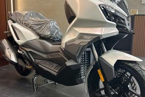 Sym ADX 300- CHIAVI IN MANO