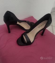 Scarpe con tacco 