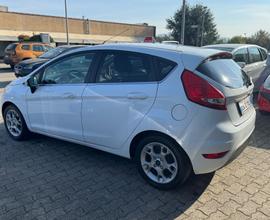 Ford Fiesta 1.4 TDCi 70CV 5 porte Titanium