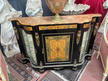 Servant boulle
