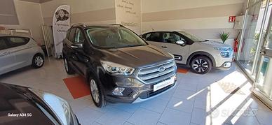 Ford Kuga 1.5 TDCI 120 CV S&S 2WD Powershift Titan