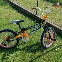 Bicicletta BMX 