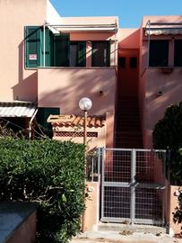 APPARTAMENTO a torre dell'orso