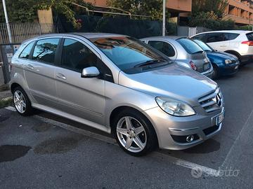 MERCEDES BENZ B 180 BENZINA METANO PREMIUM