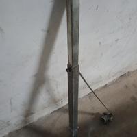 Staffa bandiera per paranco montecarichi