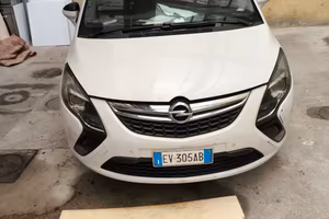 Opel Zafira tourer 1.6 turbo metano DA RIPARARE