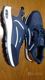 Scarpe Leggere sneakers stringate