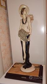 Scultura di una dama Giuseppe Armani Capodimonte