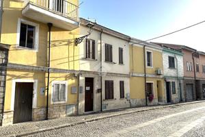 CASA INDIPENDENTE A OSSI