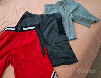 3 pantaloni corti marca Decathlon ragazzo. 
