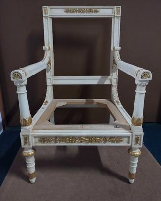 Poltrona Stile Versace Fusto Laccato e Grezze