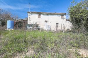 LOTTO EDIFICABILE CON RUDERE DA RISTRUTTURARE - ZO