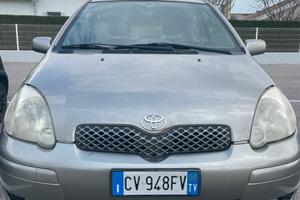 Toyota Yaris 1.0 benzina
