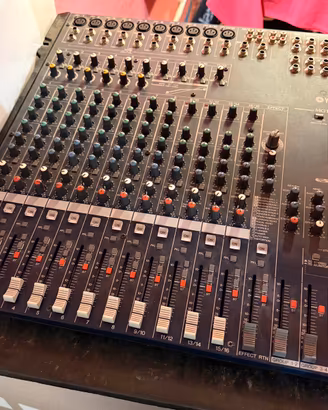 mixer yamaha mg166cx-usb 16 canali