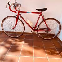  ANNUNCIO DUE BICICLETTE 