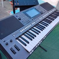 Tastiera Yamaha PSR-S770