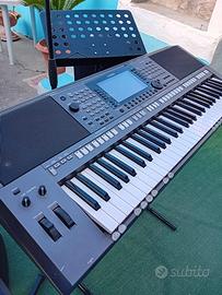 Tastiera Yamaha PSR-S770